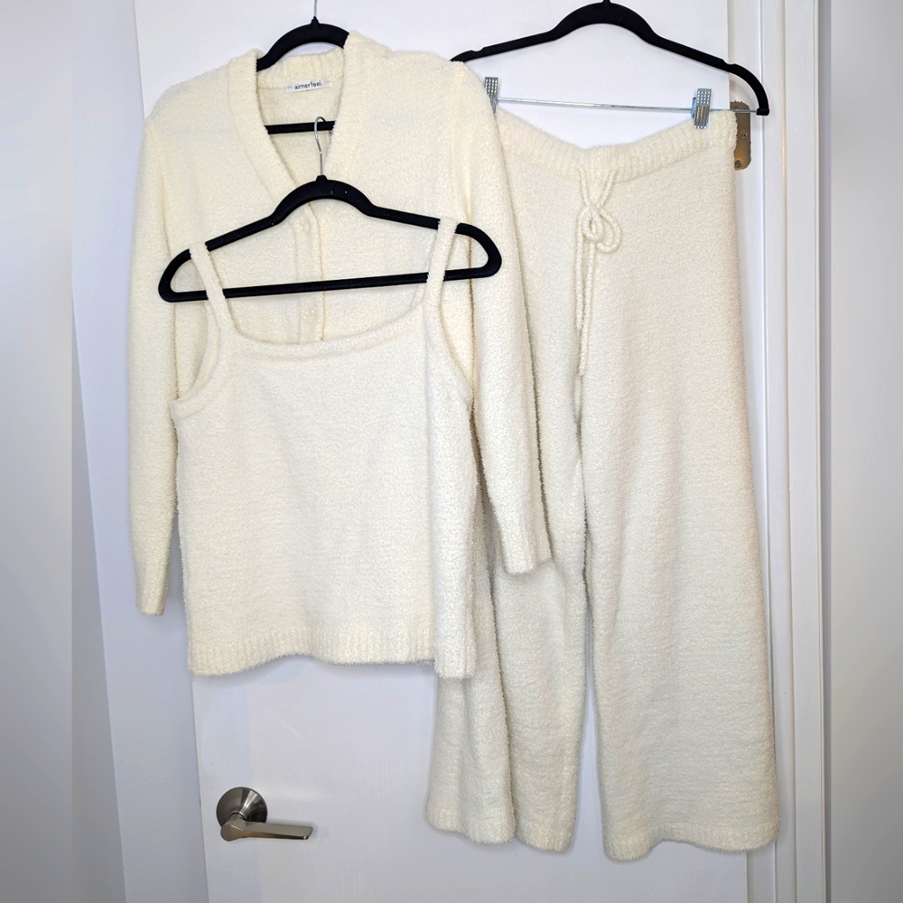 INCREDIBLY Soft and Warm Fuzzy Ivory Pajama Set